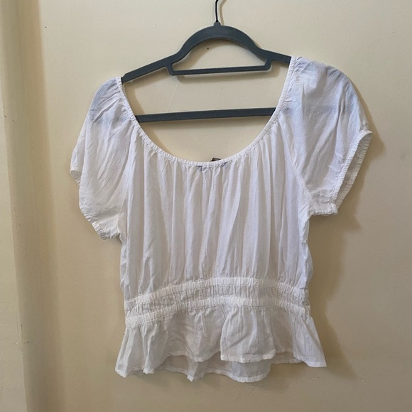 ABERCROMBIE AND FITCH PUFFED SLEEVE PEPLUM BLOUSE BOW TIE AND CROPPED SIZE M - Picture 2 of 4